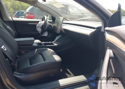 2022 Tesla Model 3 Long Range Dual Motor All-Wheel Drive z USA, uszkodzony, nr VIN 5YJ3E1EB1NF179284